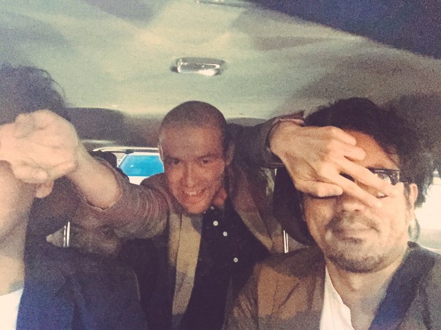 いや、見えないっす。前見えないっす。