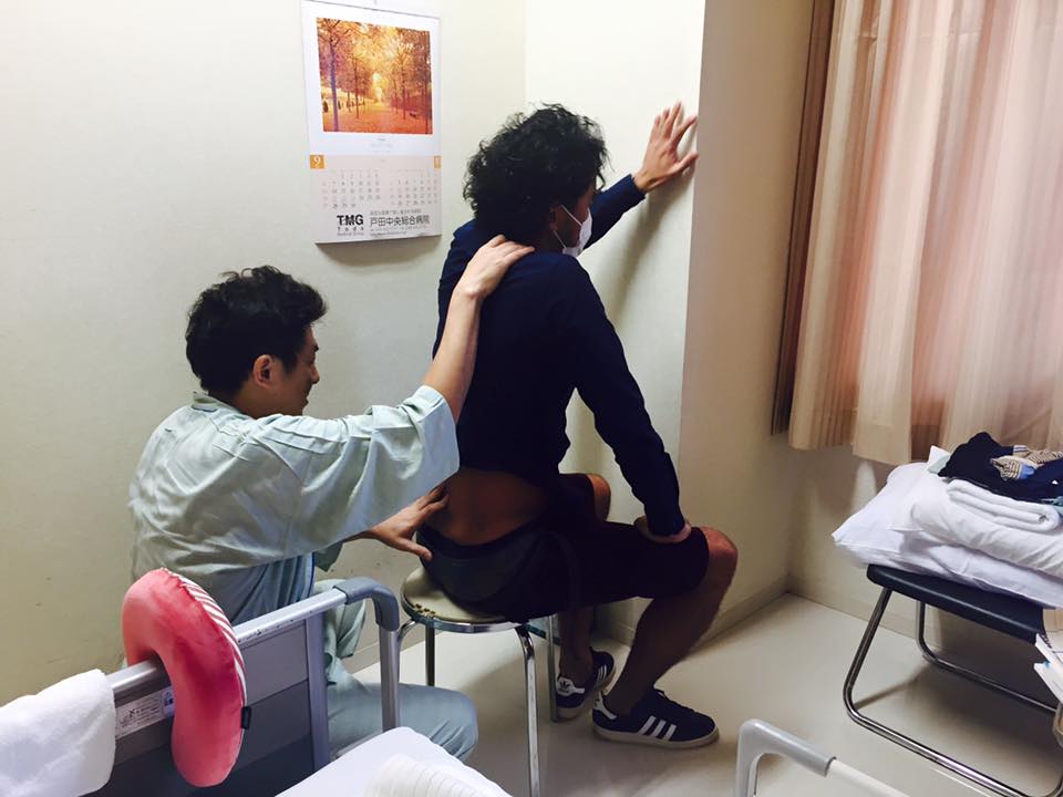 以前、ヤマダが入院中に病室で治療をしてもらったのが、このボクです。