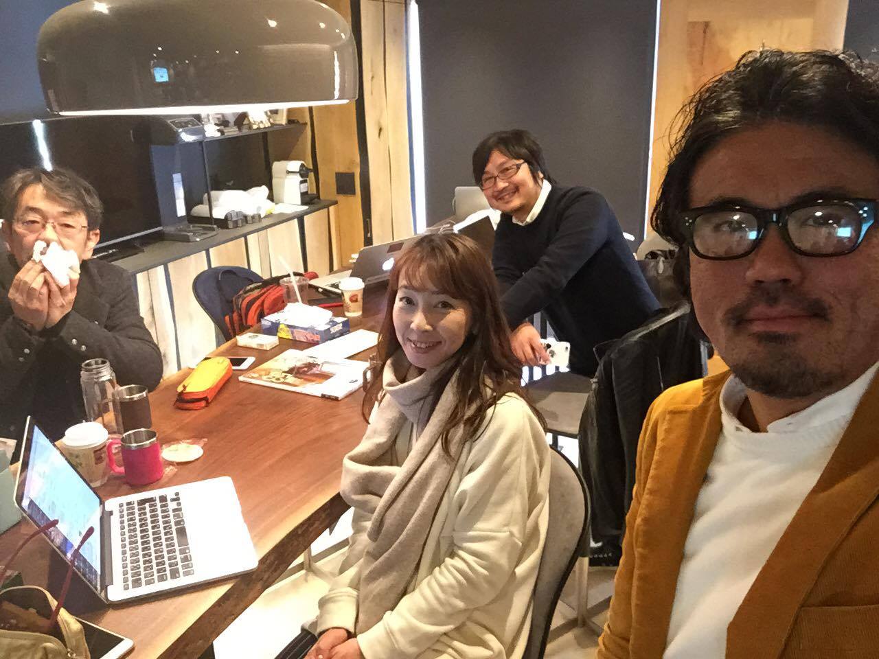 そんな藤村先生、今日は鼻水がダラダラです。