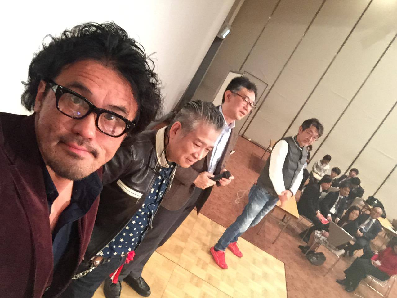 講演後はこのメンバーでちょっとだけ登壇しました。