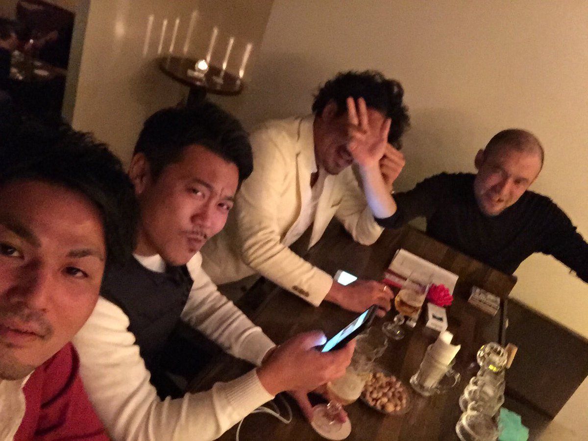 うん。木曽さん、またかぶってるね。メインが手で隠れてるね。