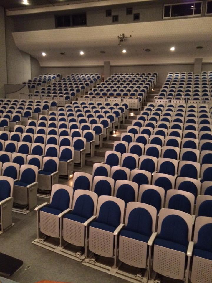 会場デカー。でもデカければデカいほどボクは燃えます。