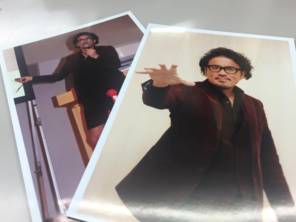 プロマイド風ですね。これ。