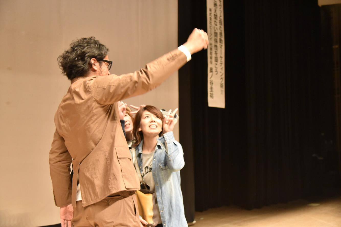 カメラに写る彼女たちです。