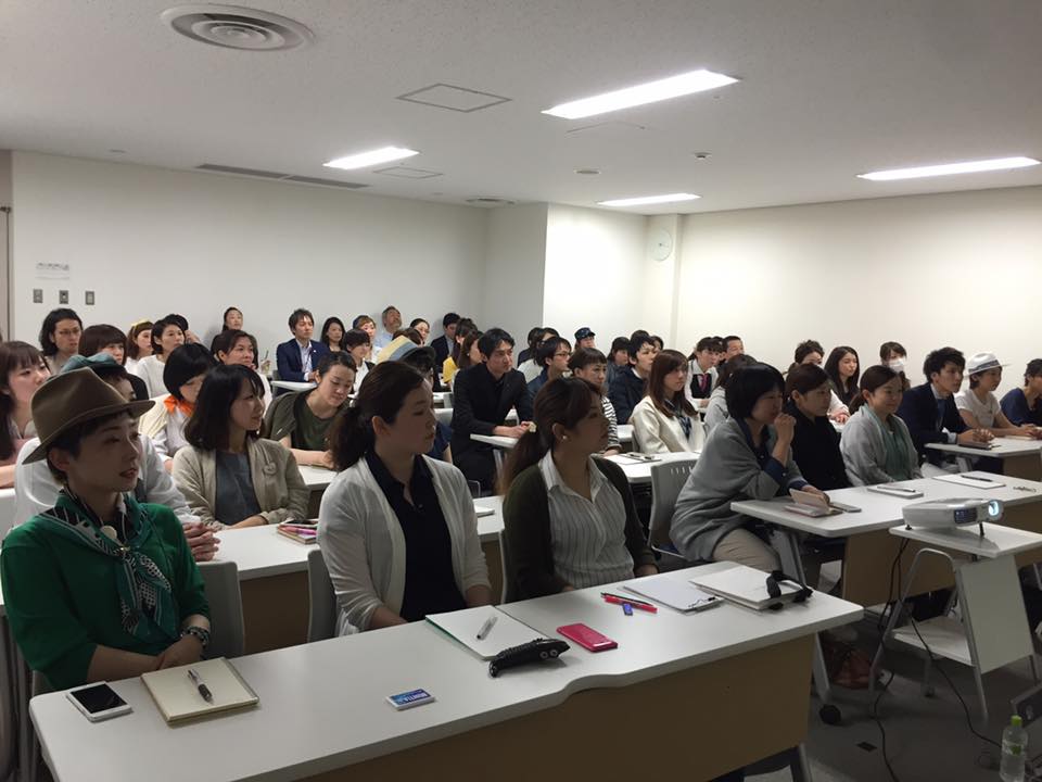 時に笑い。時に真剣。ボクの講演はいつもそんな感じ。