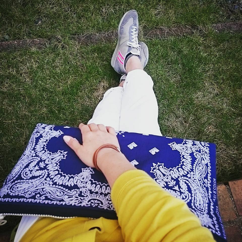 ふとん屋のどっとちゃんは、クラッチバッグにしちゃったよーーーーーーー!!