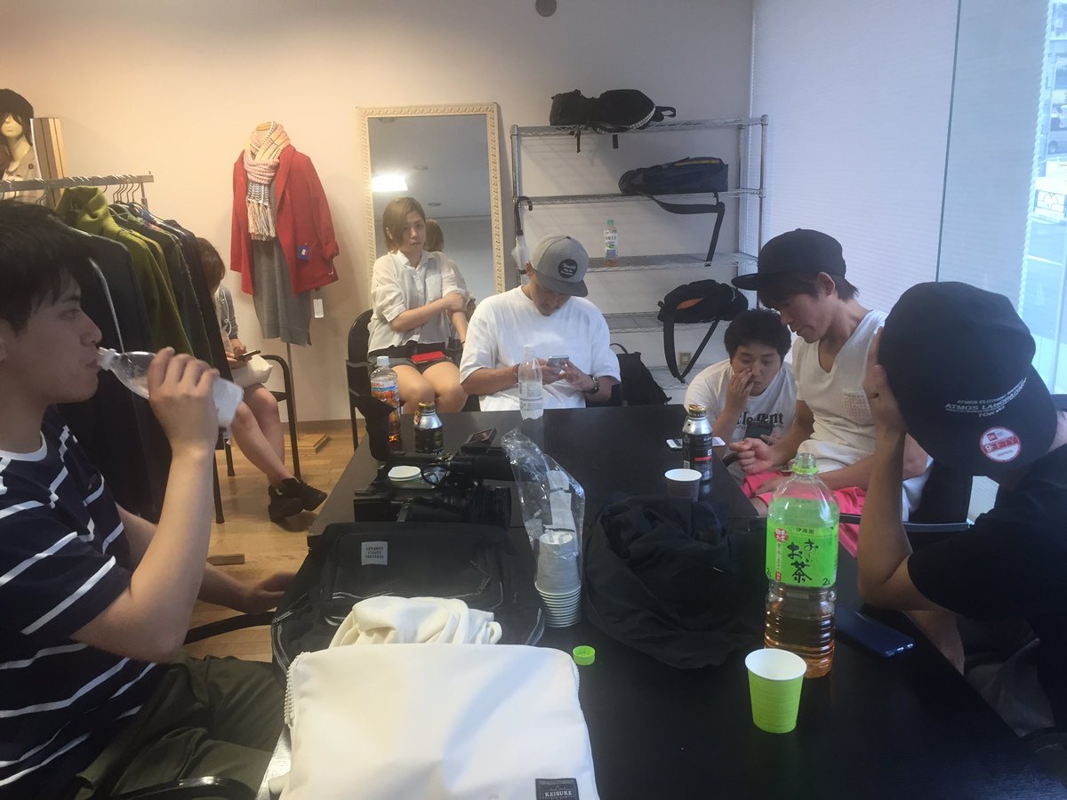 今後のパイセンTVの打ち合わせをウチの会社でやってた。って、ユルー。