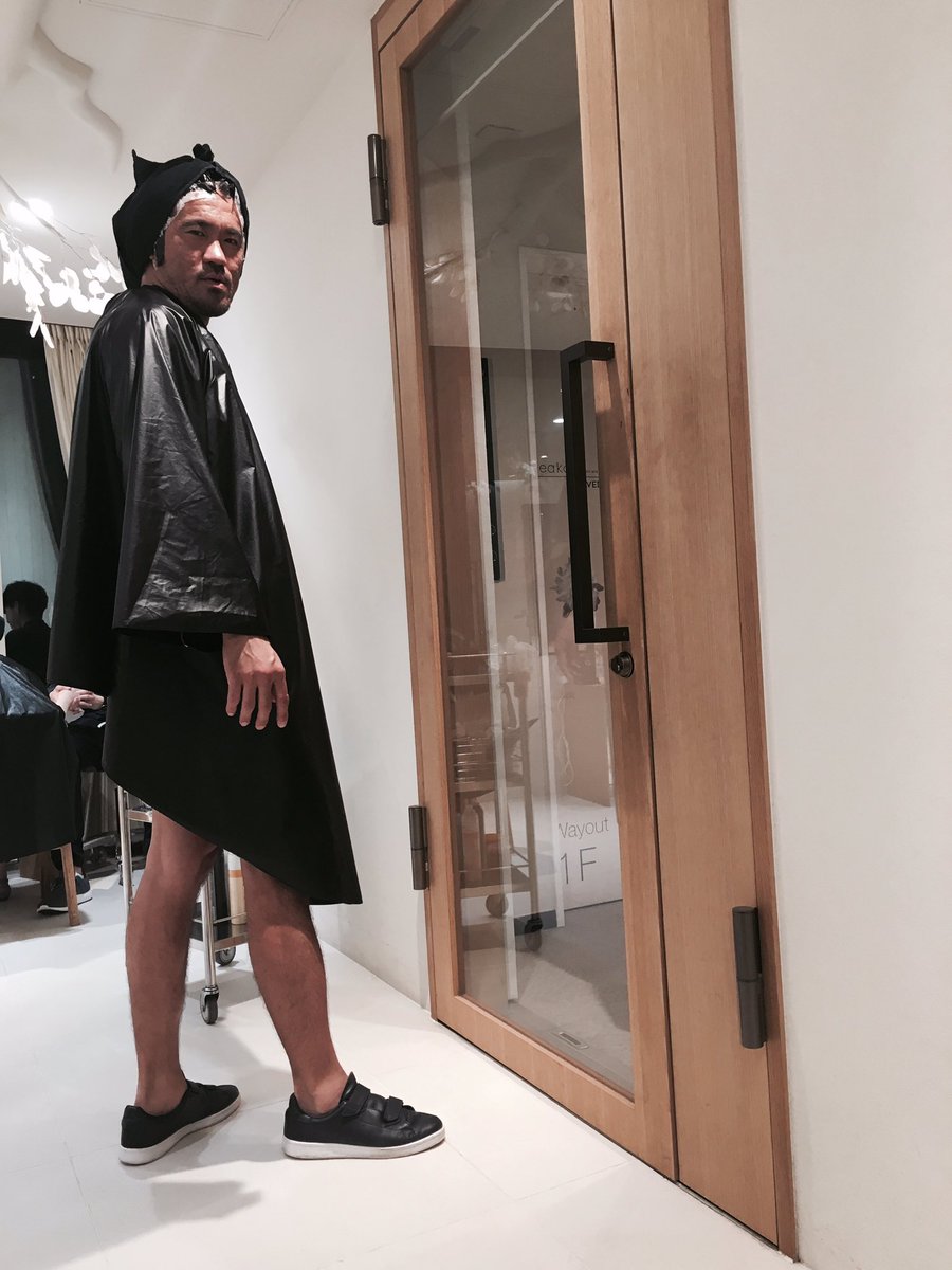 いや、ただのヘンタイやんか。