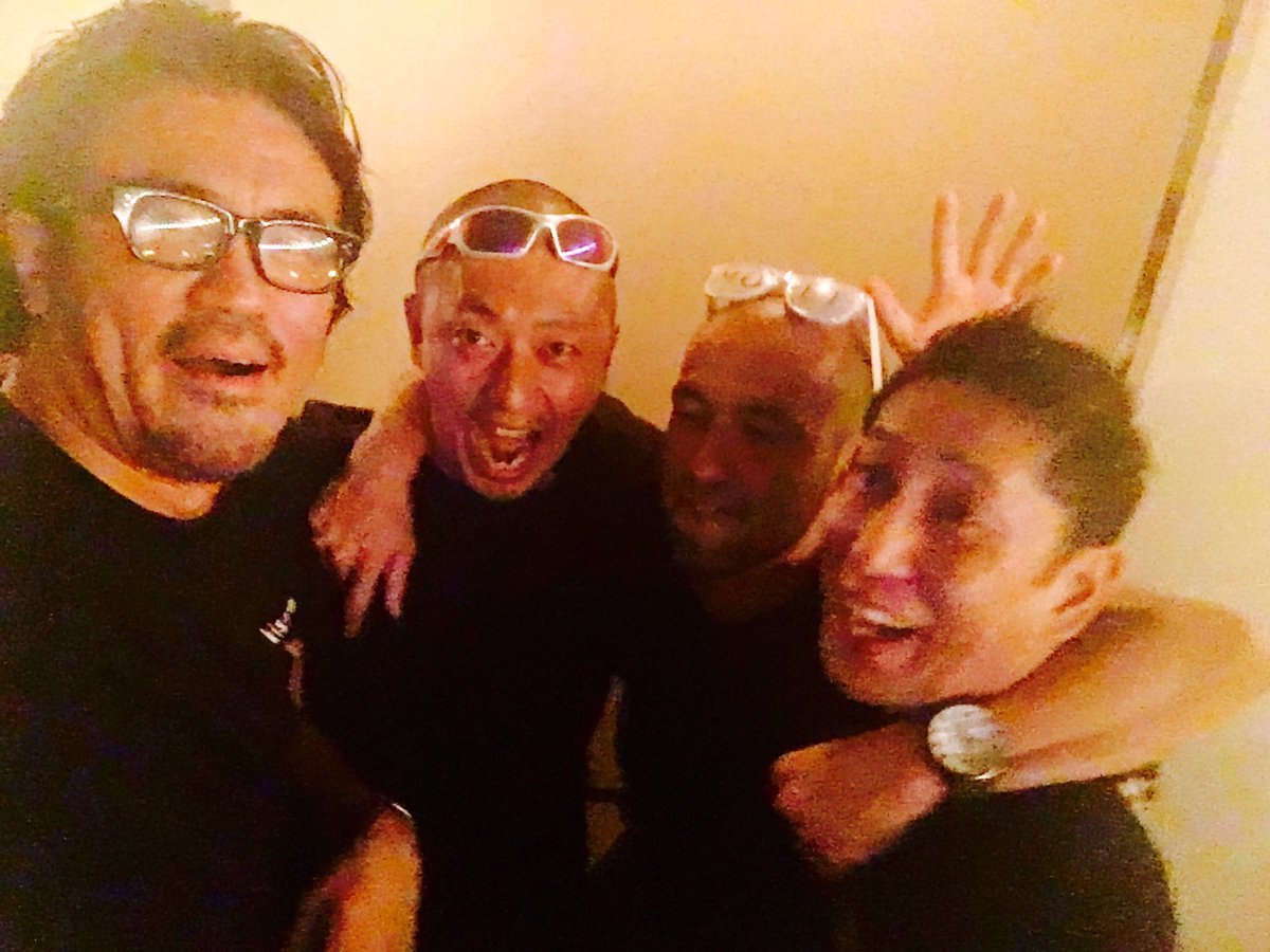 kisobar常連客BEST3。右から京極さん、木曽さん、秋元さん、ボク。