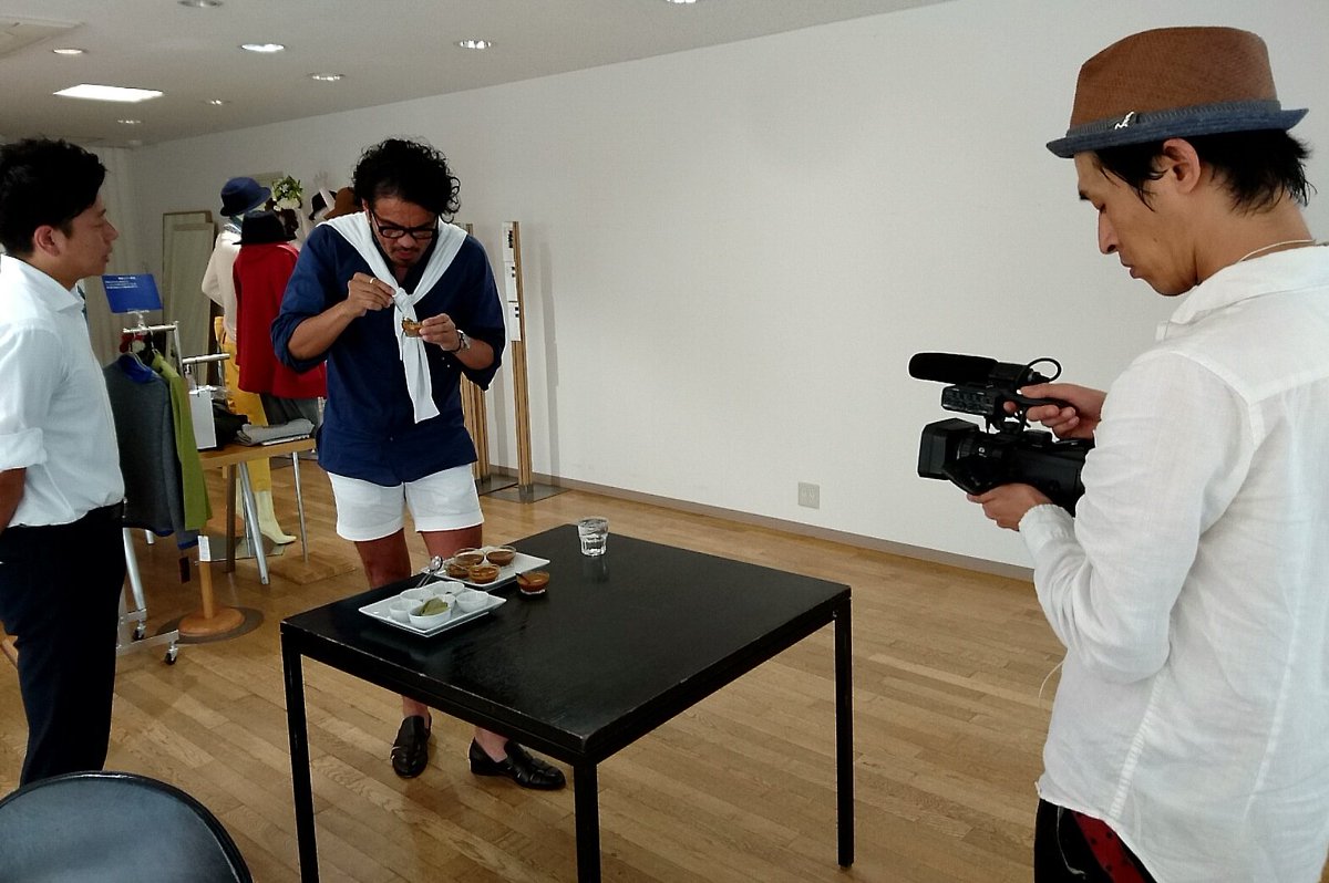 昨日は短パンオリジナルカレーの収録でした。