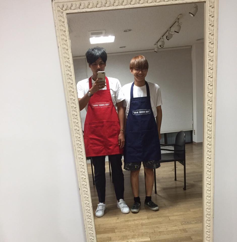 エプロン男子の2人。