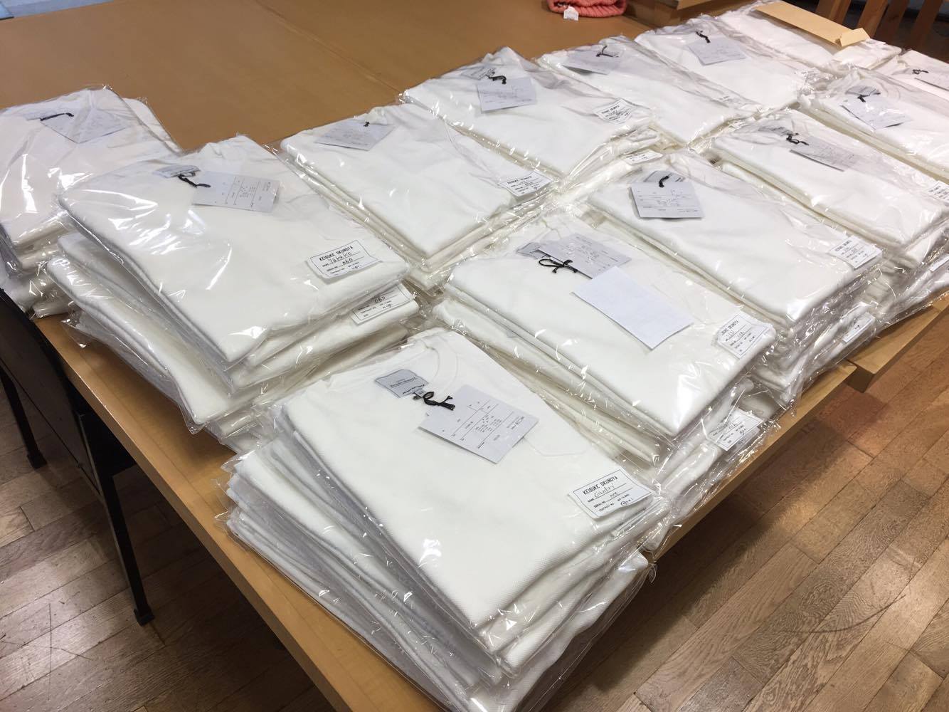 この夏活躍間違いなしの鹿の子Tシャツが上がってきたよ。