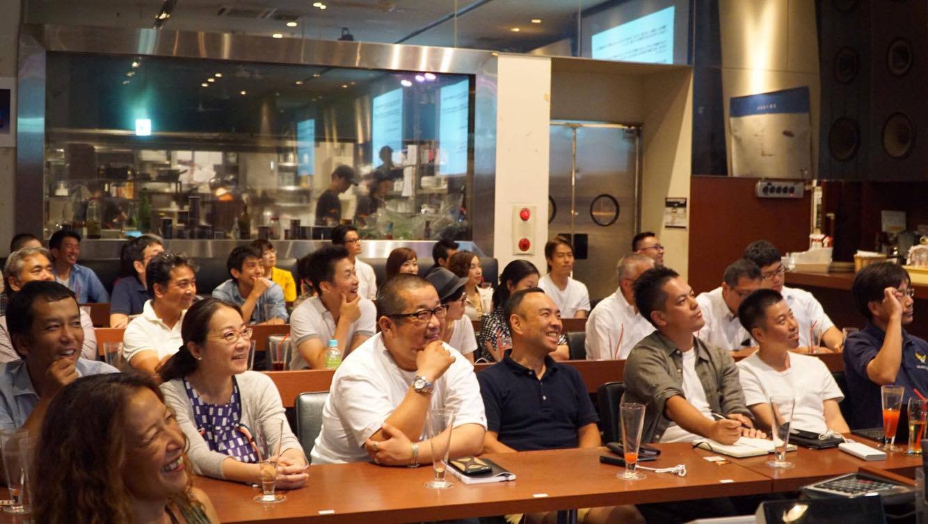 このみんなの表情好きだなー。