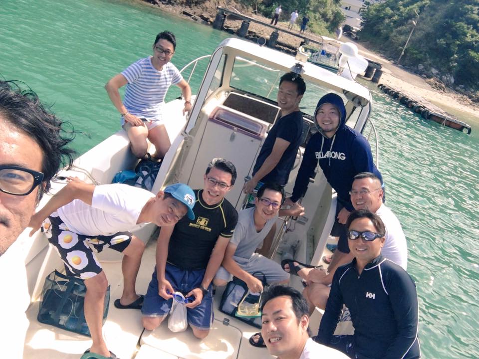 それでも事足らず一同は船へ!船上研修か?!