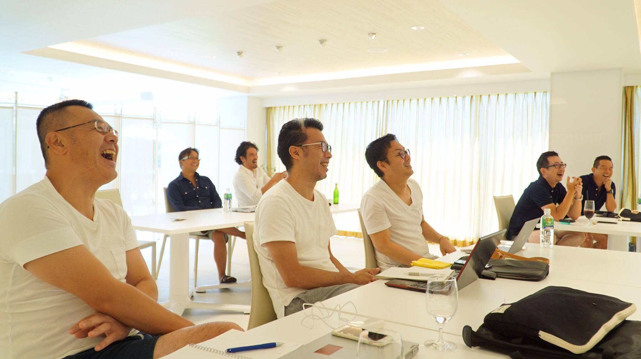 黒川さんの話にみんな終始笑顔