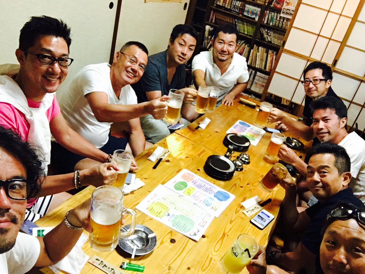 奄美の島料理が食べれる居酒屋にて奥ノ谷塾のメンバーと