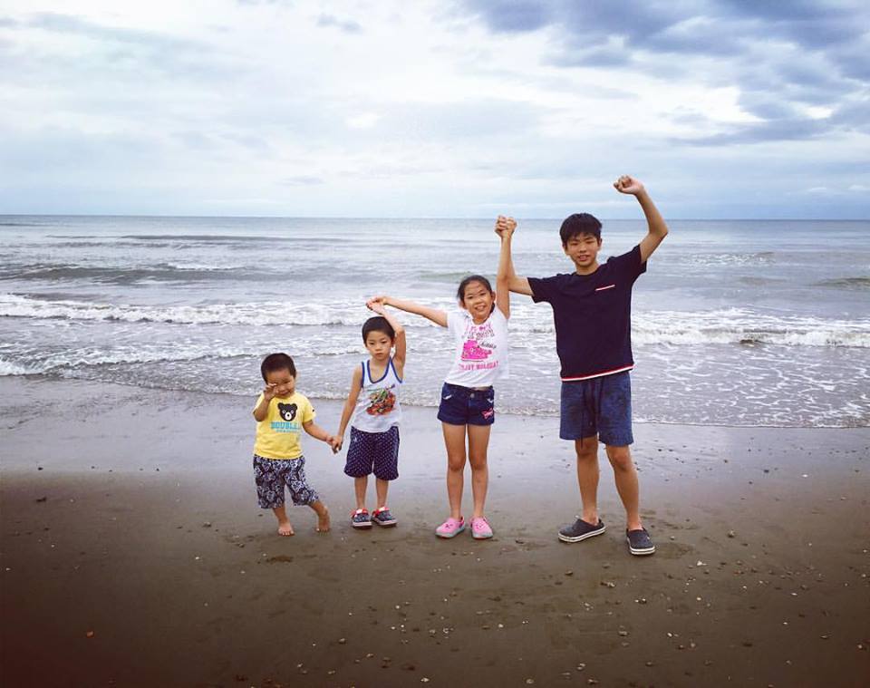 ぼっちの長男の光もこんなに大きくなりました。( 一番右ね。)