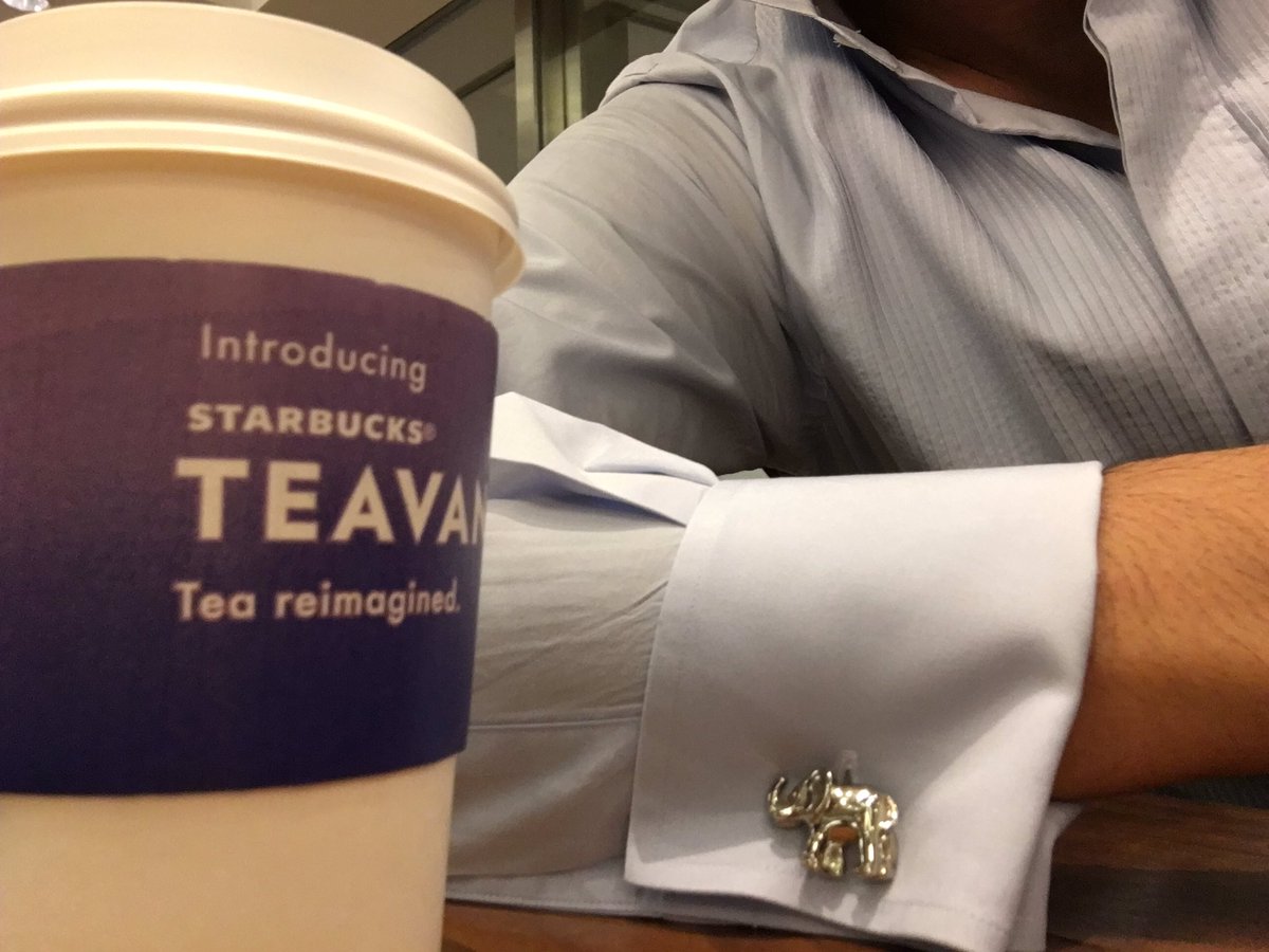 カフスは象さん付けて〜