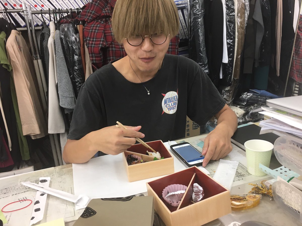 ロケ弁2個食いはもはやテッパンです!