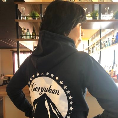 中村ゆかりと短パンビール部